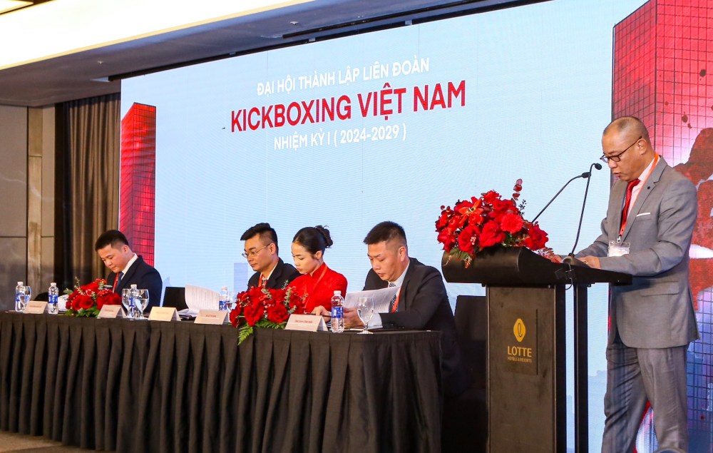 Ông Vũ Đức Thịnh được bầu làm Chủ tịch Liên đoàn Kickboxing Việt Nam nhiệm kỳ 2024-2029. Ảnh: Bùi Lượng