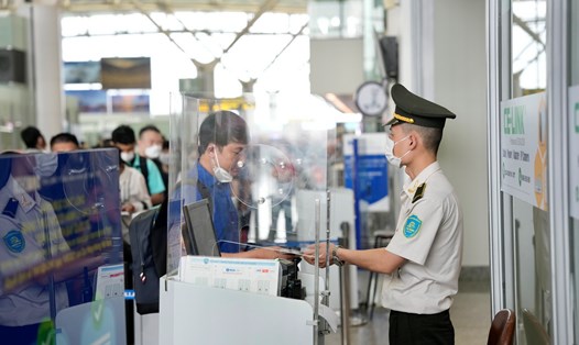 Hành khách có thể dùng giấy phép lái xe để làm thủ tục lên máy bay. Ảnh minh họa: Cảng HKQT Nội bài