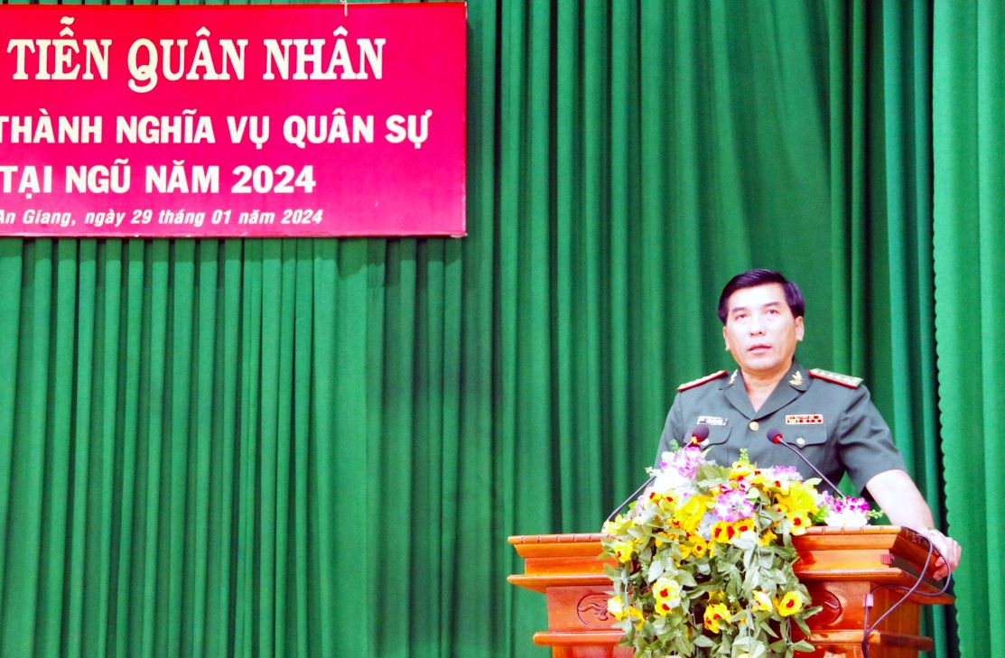 Đại tá Trần Quốc Khánh - Chỉ huy trưởng Bộ đội biên phòng tỉnh An Giang phát biểu tại buổi lễ. Ảnh: BĐBP An Giang