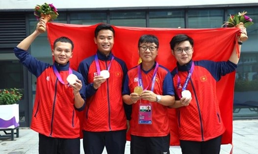 Tuyển bắn súng Việt Nam tranh tài tại giải vô địch châu Á 2024 để tìm thêm suất dự Olympic Paris 2024. Ảnh: Bùi Lượng