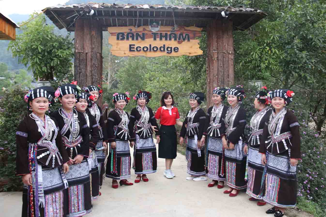 Nhờ phát triển du lịch, đời sống bà con dân tộc Lự đang thay đổi từng ngày. Ảnh: Tào Đạt