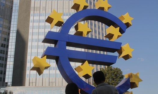 Nền kinh tế Eurozone dự kiến không thể tăng trưởng trên 0,6% trong năm 2024. Ảnh: Xinhua