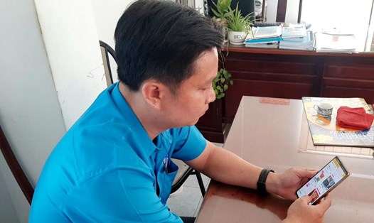 Anh Nguyễn Ngọc Đức tham gia Chợ Tết Công đoàn online. Ảnh: Minh Hương