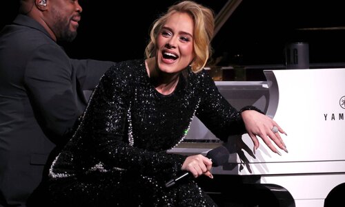 Adele tiết lộ tổ chức tour diễn thế giới trong năm 2024. Ảnh: Xinhua