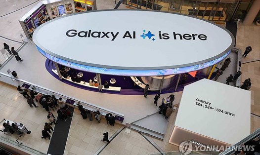 Dòng điện thoại cao cấp tích hợp AI của Samsung sẽ là sản phẩm chủ lực để Samsung cạnh tranh với Apple. Ảnh: Yonhap