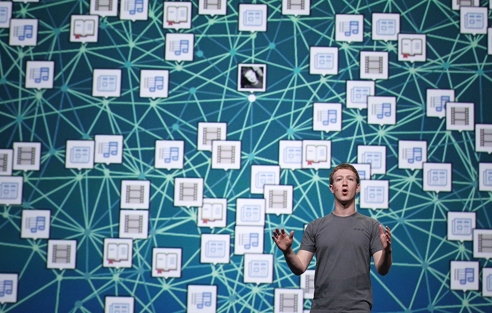 Meta lo lắng trước những thú chơi đầy rủi ro của CEO Mark Zuckerberg