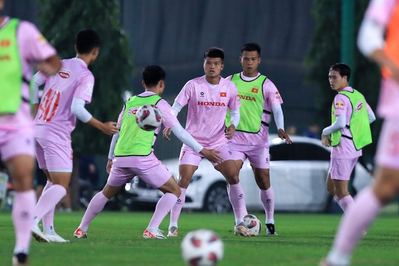 Đội tuyển Việt Nam trước ngày lên đường dự Asian Cup 2023. Ảnh: Minh Dân 