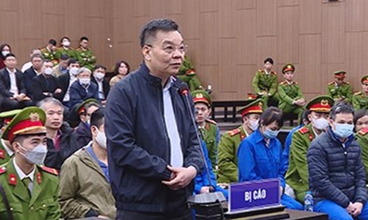 Cựu Bộ trưởng Chu Ngọc Anh tại phiên toà xét xử đại án Việt Á. Ảnh: N.Phương