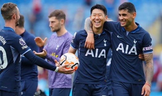 Son Heung-min lập hat-trick trong chiến thắng 5-2 của Tottenham trên sân Burnley ở lượt đi Premier League 2023-2024. Ảnh: The Independent