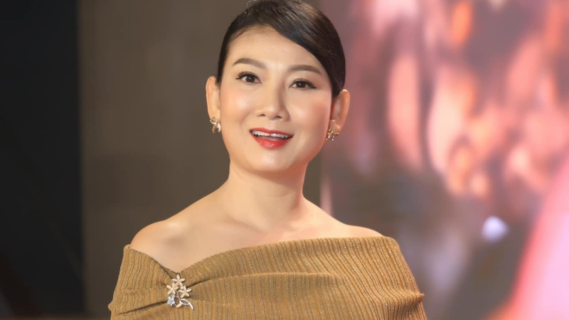 NSND Mỹ Uyên xinh đẹp, trẻ trung ở tuổi 48. Ảnh: Facebook nhân vật.