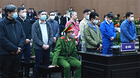 Các bị cáo trong đại án Việt Á. Ảnh: H.Nguyên