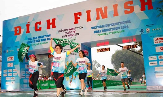 Hơn 5.000 vận động viên tham gia giải chạy bán marathon đón năm mới do Herbalife tài trợ trong năm 2024. Ảnh: Doanh nghiệp cung cấp