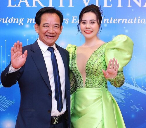 NSƯT Quang Tèo thân thiết bên Hoa hậu Phan Kim Oanh. Ảnh: Nhân vật cung cấp