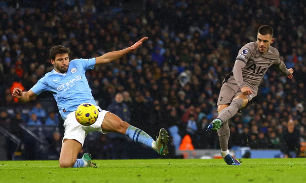 Giovani Lo Celso ghi bàn cho Tottenham trong trận hòa 3-3 trước Man City vào tháng trước.  Ảnh: AFP