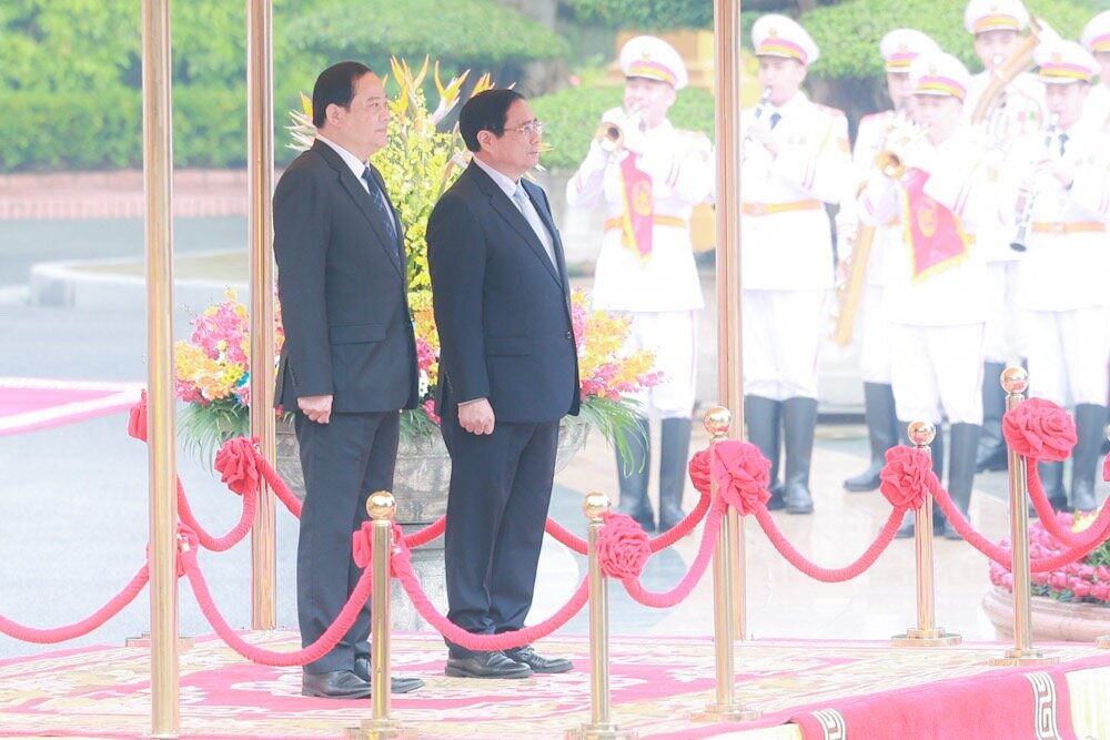 Lễ đón trọng thể Thủ tướng Lào Sonexay Siphandone. Ảnh: Hải Nguyễn
