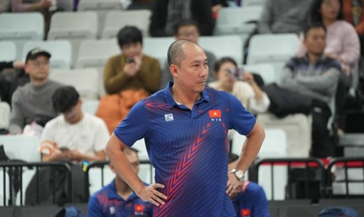 Huấn luyện viên Nguyễn Tuấn Kiệt. Ảnh: VFV 