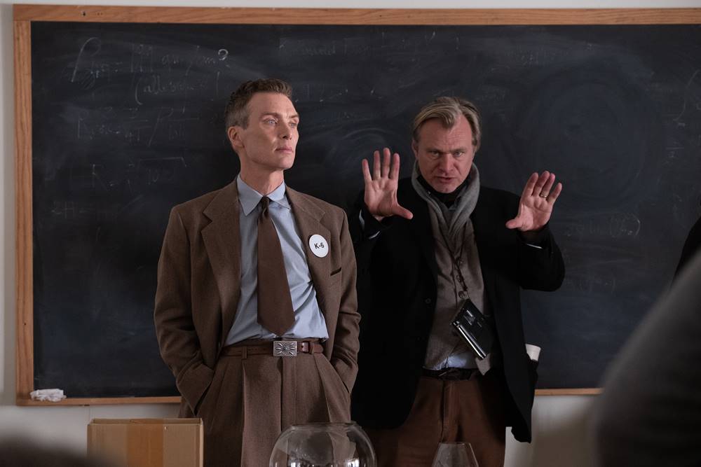 Cillian Murphy và Christopher Nolan trên trường quay Oppenheimer. Ảnh: Nhà sản xuất