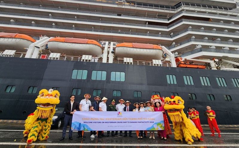 Du lịch tàu biển đã phát triển trở lại tại các tỉnh, thành khu vực miền Trung. Ảnh: Thùy Trang