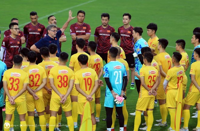Tuyển Việt Nam dự Asian Cup 2023, từ bất lợi đến cơ hội của ông Troussier