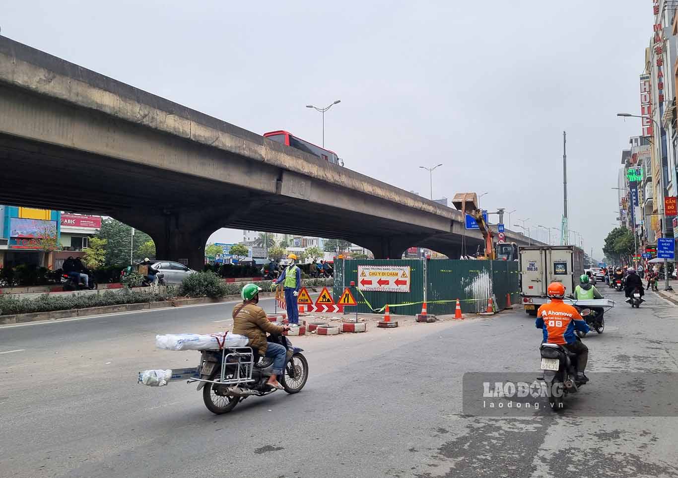 Hiện khu vực đường Nguyễn Trãi, Nguyễn Xiển mới chỉ có lô cốt tại nút giao được dỡ bỏ, các vị trí khác vẫn đang được giữ nguyên mặc dù đã hết thời hạn thi công theo giấy phép.