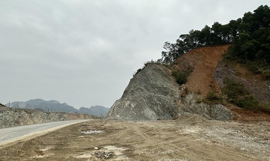 Các chủ mỏ khoáng sản ở Tam Điệp (Ninh Bình) đã bàn giao mặt bằng từ năm 2021 nhưng đến nay vẫn chưa được đền bù, hỗ trợ. Ảnh: Nguyễn Trường