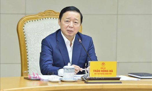 Phó Thủ tướng Trần Hồng Hà phát biểu chỉ đạo tại cuộc họp. Ảnh: Minh Đức/TTXVN
