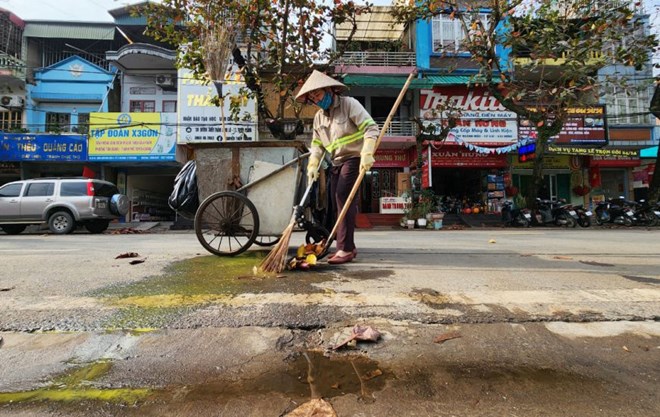 Công nhân bị nợ lương thấp thỏm lo Tết