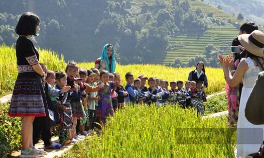 Huyện Mù Cang Chải đang tranh thủ mọi nguồn lực khai thác tiềm năng, thế mạnh phát triển du lịch. Ảnh: Bảo Nguyên