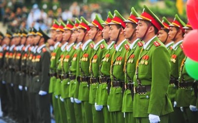 The salary of police colonels in 2024 is divided into 2 stages - before and after July 1, 2024. Illustration photo: VGP.