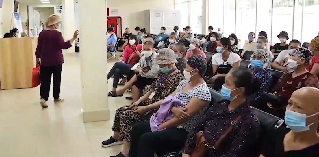 Bệnh nhân ung thư hy vọng được thêm thuốc vào danh mục BHYT