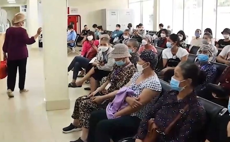 Bệnh nhân ung thư hy vọng được thêm thuốc vào danh mục BHYT