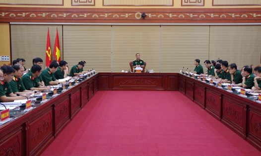 Hội nghị triển khai nhiệm vụ chuẩn bị sáp nhập Cục Hậu cần, Cục Kỹ thuật Quân khu trở thành Cục Hậu cần - Kỹ thuật Quân khu. Ảnh: Quân khu 2