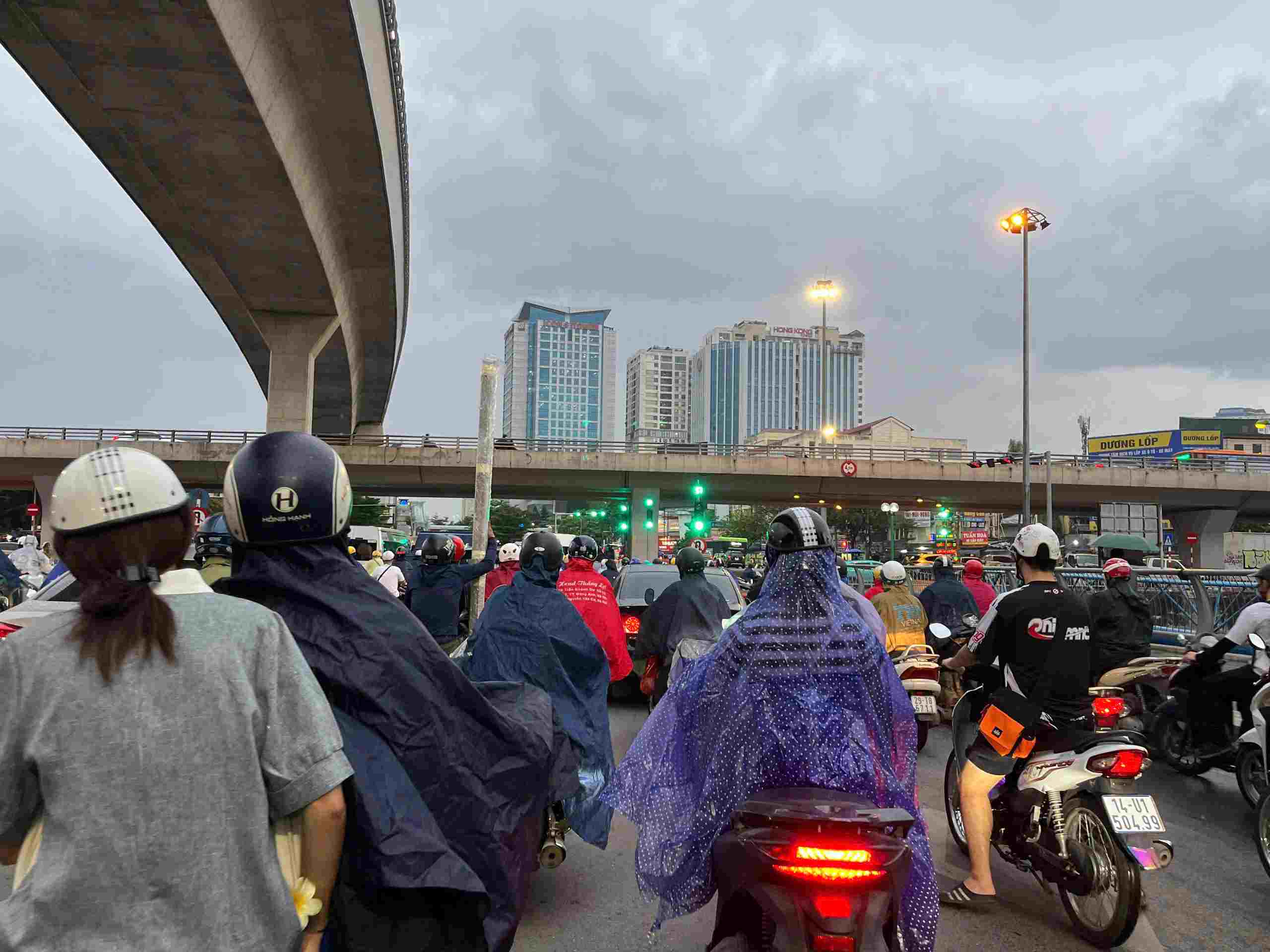 Nhiều người chọn làm việc tại địa điểm cách xa nhà