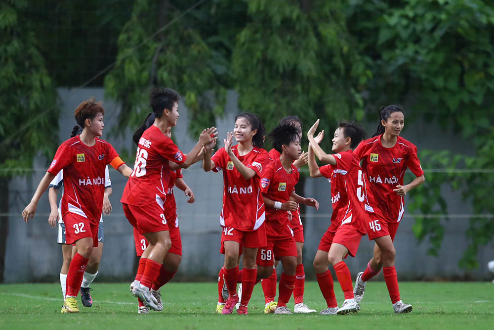 U19 Ha Noi som ghi ban mo ti so. Anh: VFF