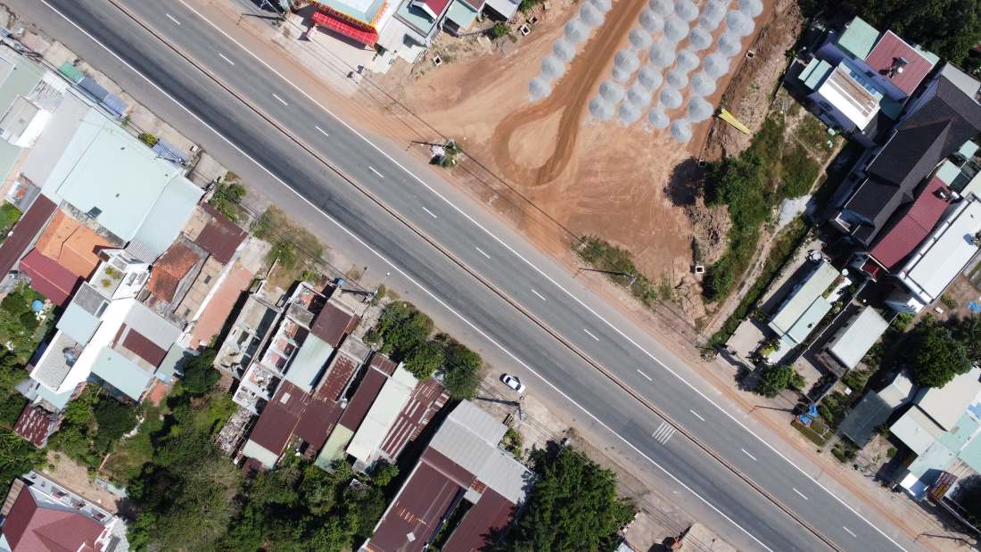 Binh Duong stops implementing the pilot plan to fine overloaded vehicles on Highway 741 through data extracted from automatic weighing stations. Photo: Dinh Trong