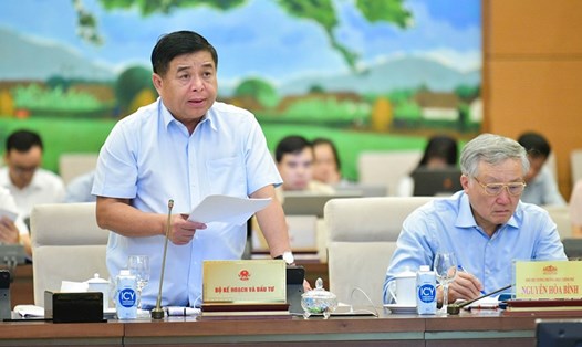 Bộ trưởng Bộ Kế hoạch và Đầu tư Nguyễn Chí Dũng cho biết về sửa Luật Đầu tư, sẽ chuyển từ tiền kiểm sang hậu kiểm, giảm thủ tục hành chính. Ảnh: Phạm Thắng