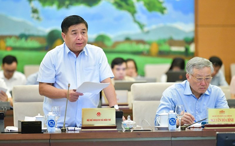 Minister of Planning and Investment Nguyen Chi Dung said that regarding the amendment of the Investment Law, it will shift from pre-inspection to post-inspection, reducing administrative procedures. Photo: Pham Thang