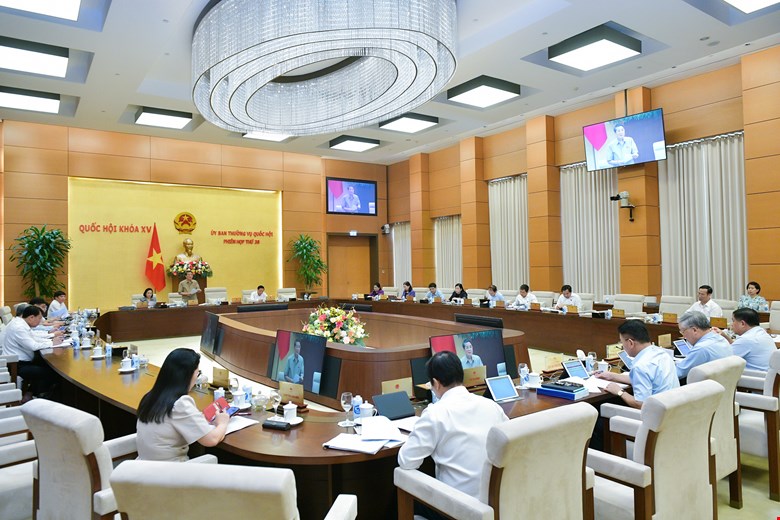 Phiên họp của Ủy ban Thường vụ Quốc hội sáng 10.10. Ảnh: Phạm Thắng