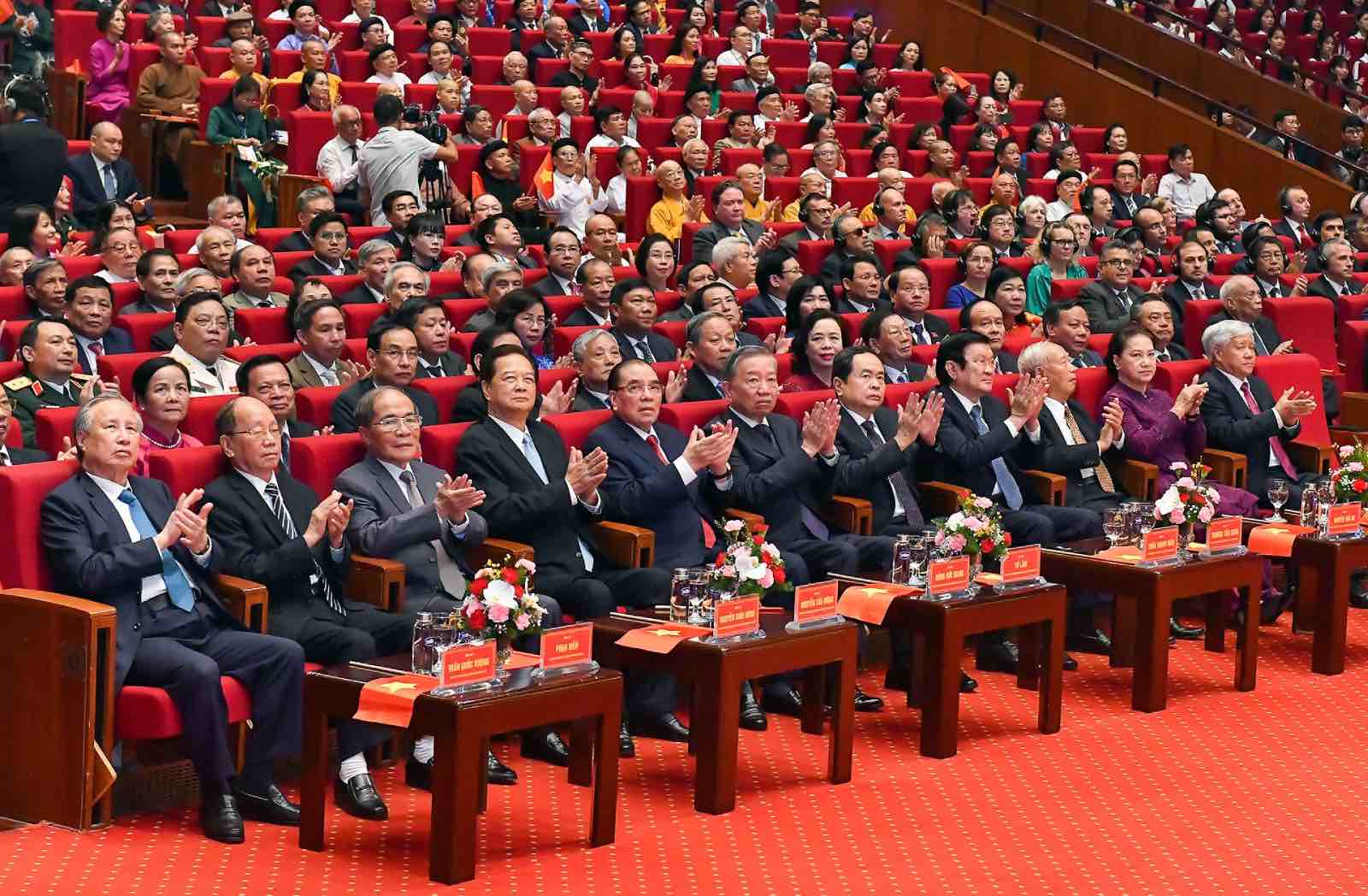 Cac dong chi lanh dao, nguyen lanh dao Dang, Nha nuoc du le ky niem. Anh: Hai Nguyen