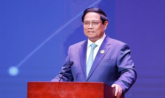 Thủ tướng Chính phủ Phạm Minh Chính phát biểu tại cuộc ăn sáng giao lưu đặc biệt giữa 3 Thủ tướng Việt Nam - Lào - Campuchia với ASEAN BAC. Ảnh: VGP