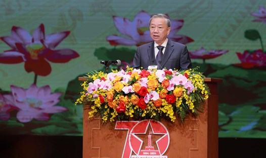 Tổng Bí thư, Chủ tịch nước Tô Lâm đọc diễn văn tại lễ kỷ niệm 70 năm Ngày Giải phóng Thủ đô. Ảnh: Hải Nguyễn