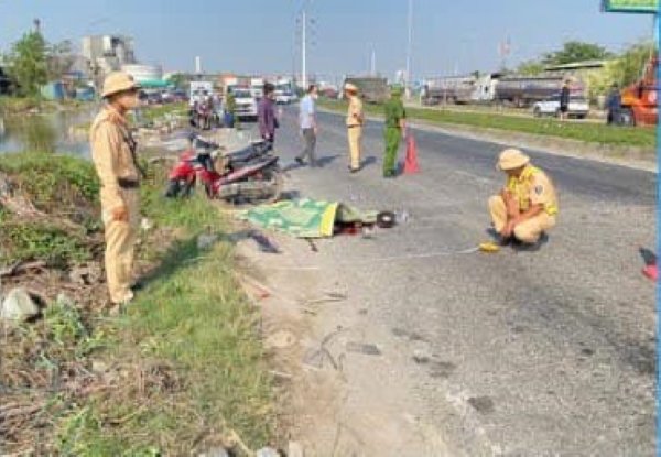 The scene of the accident in Hai An district that left one person dead. Photo: Hai Phong Traffic Safety Committee