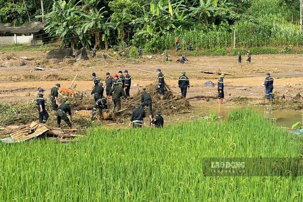 Authorities will stop searching for the remaining missing victims in Lang Nu village, Phuc Khanh commune (Bao Yen, Lao Cai). Photo: Dinh Dai