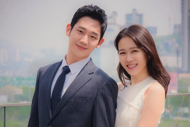 Jung Hae In cam thay may man vi duoc dong vai chinh cung Son Ye Jin nhung cung ap luc vi bat ngo noi tieng. Anh: Naver