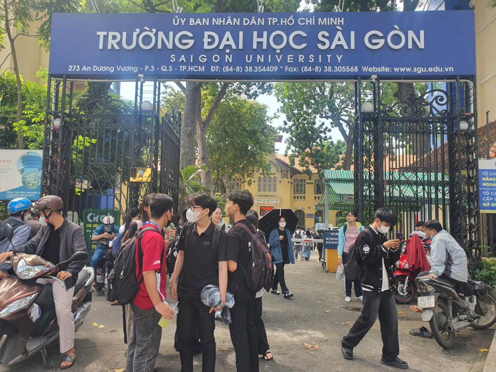 Many students majoring in education at Saigon University are in debt for living expenses. Photo: Chan Phuc