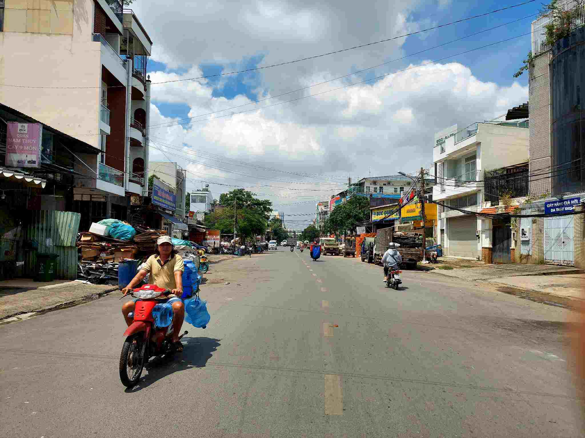 Duong Chu Van An hien huu rong 25m. Anh: Minh Quan
