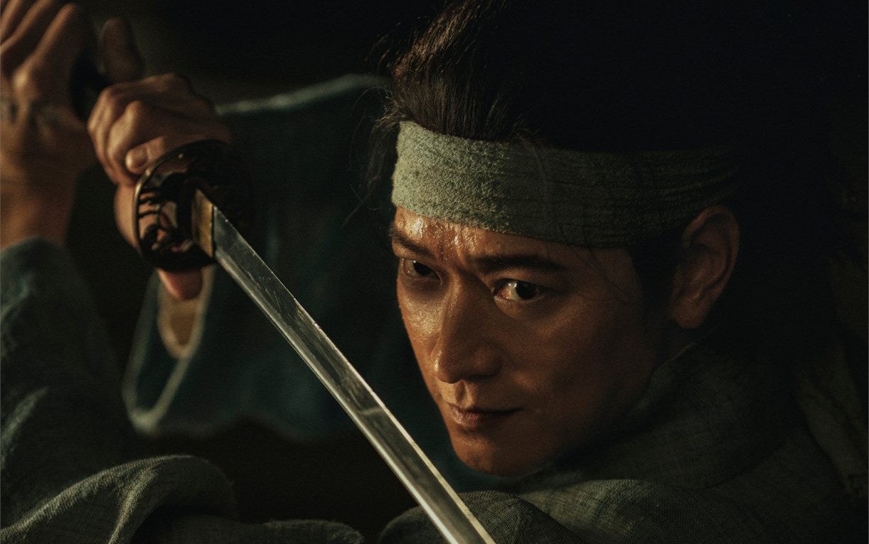 Kang Dong Won tái xuất với phim hành động cổ trang. Ảnh: Nhà sản xuất