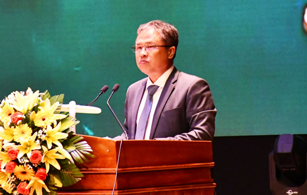 Pho Chu tich UBND tinh Khanh Hoa Tran Hoa Nam. Anh: Xuan Nhan.