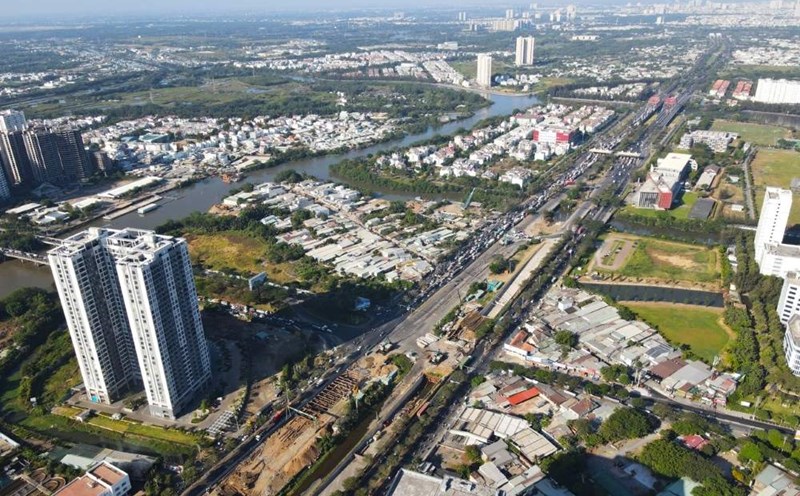 Southern weather is sunny during the day and rainy in the afternoon. Photo: Anh Tu