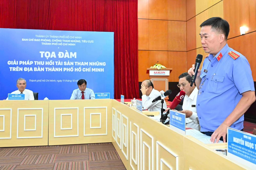  Phó Viện trưởng Viện KSND TPHCM Ngô Phạm Việt  cho biết sẽ đề xuất khởi tố tội rửa tiền nếu tẩu tán tài sản tham nhũng. Ảnh: VIỆT DŨNG
